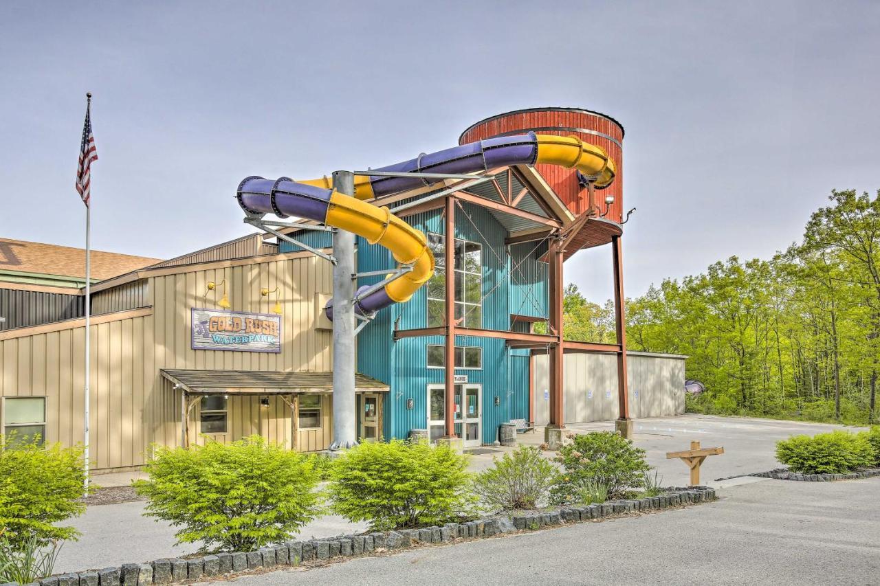 Resort Cabin With Fire Pit Golf, Hike And Play! Rothbury 외부 사진